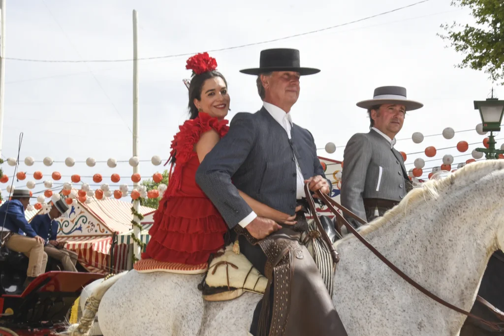 La Boda de Cayetano Martínez de Irujo: Un Evento Familiar y Social