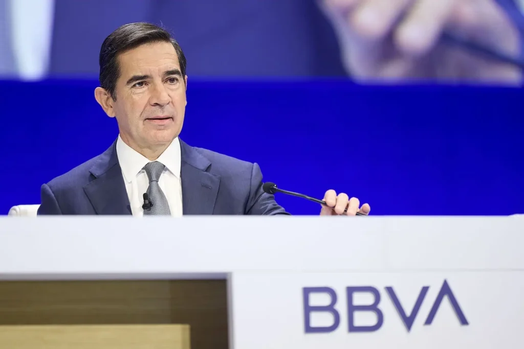 BBVA impugna condiciones gubernamentales en su OPA sobre Banco Sabadell