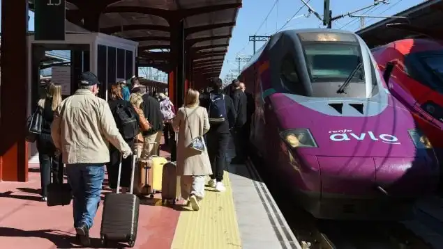 Renfe Elimina el Servicio Avlo en la Ruta Madrid-Barcelona: Lo Que Necesitas Saber