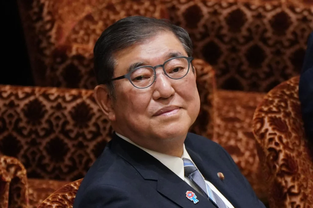 Crisis Política en Japón: Dimisión del Primer Ministro Shigeru Ishiba