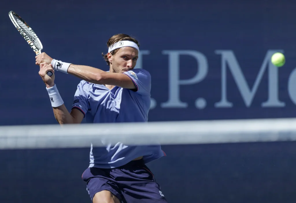 Carlos Alcaraz: Un Fenómeno del Tenis que Rompe Récords