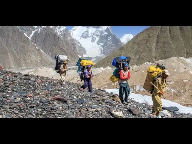 Iniciativa Solidaria en el Karakórum: Capacitando a Porteadores para Salvar Vidas