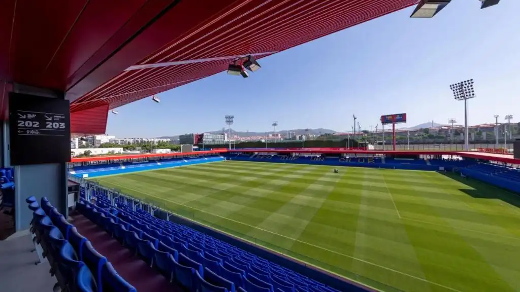 Conflicto de Entradas: El FC Barcelona y el Valencia en el Johan Cruyff