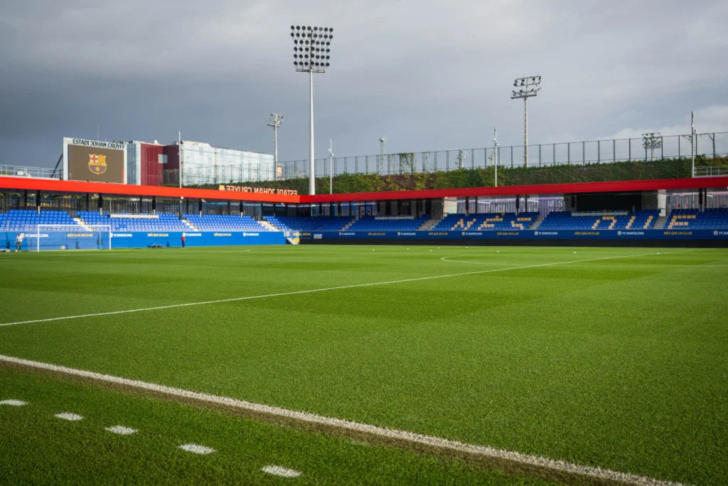 El FC Barcelona se Prepara para su Primer Encuentro en el Estadi Johan Cruyff