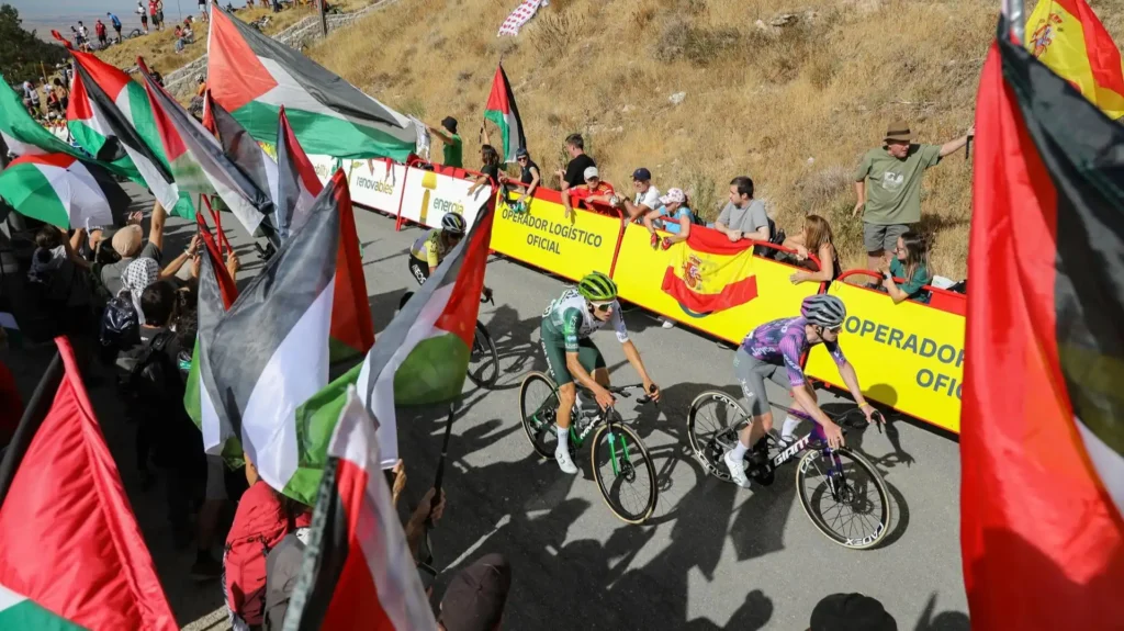 Violencia en Madrid: Protestas pro-Hamás interrumpen La Vuelta Ciclista