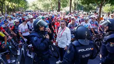 Protestas y Seguridad en la Vuelta Ciclista a España: Un Análisis de los Incidentes Recientes