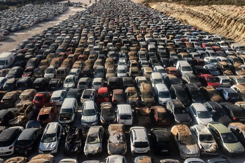 Coches Perdidos y Ayudas en Riesgo: La Crisis Post-DANA en la Comunitat Valenciana