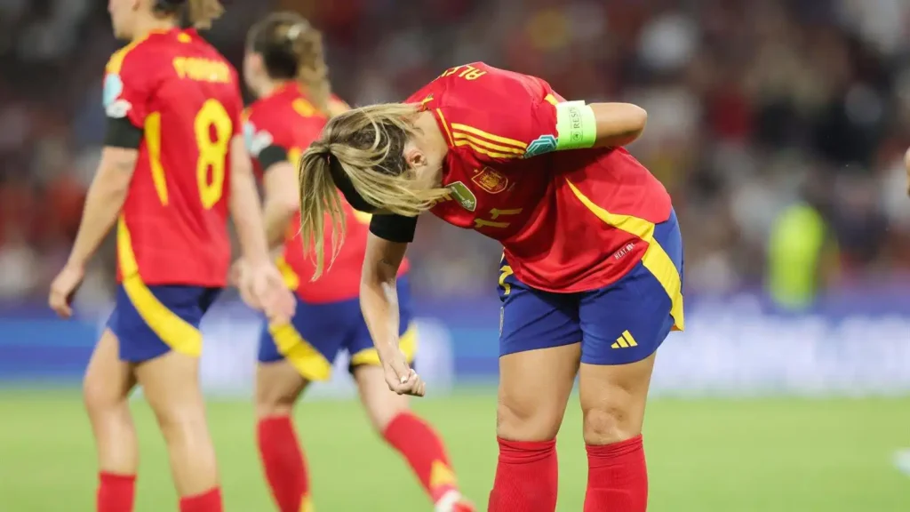 Alexia Putellas: Un Viaje de Superación y Liderazgo en el Fútbol Femenino