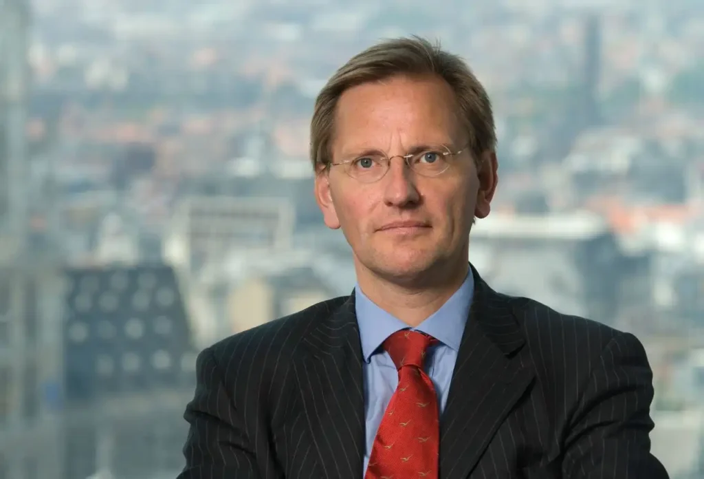 Marc van der Woude: El Magistrado que Retó a la Comisión Europea