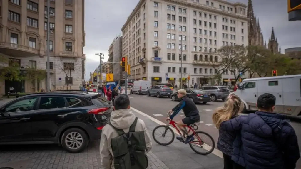 Desafíos de la Movilidad Peatonal en la Plaza de Antoni Maura