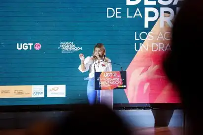 Yolanda Díaz Exige Claridad sobre Fallos en Pulseras Antimaltrato