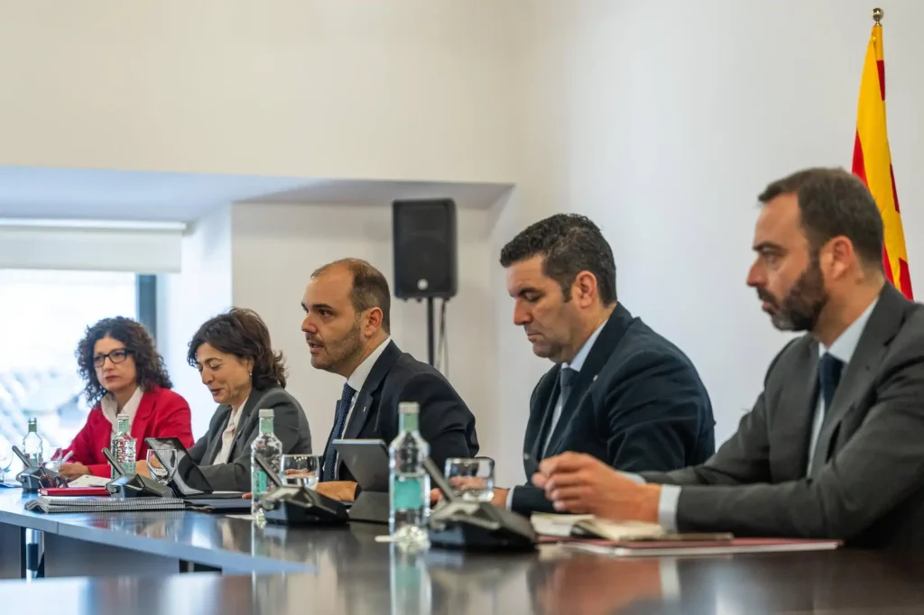 El Govern Catalán Refuerza la Financiación Local con un Nuevo Fondo Extraordinario