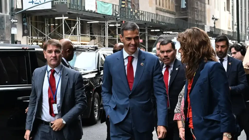 Pedro Sánchez Defiende la Libertad de Expresión en Nueva York