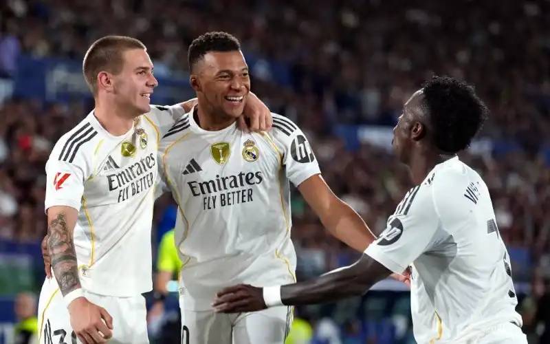El Real Madrid brilla en su victoria ante el Levante con Vinícius y Mastantuono como protagonistas