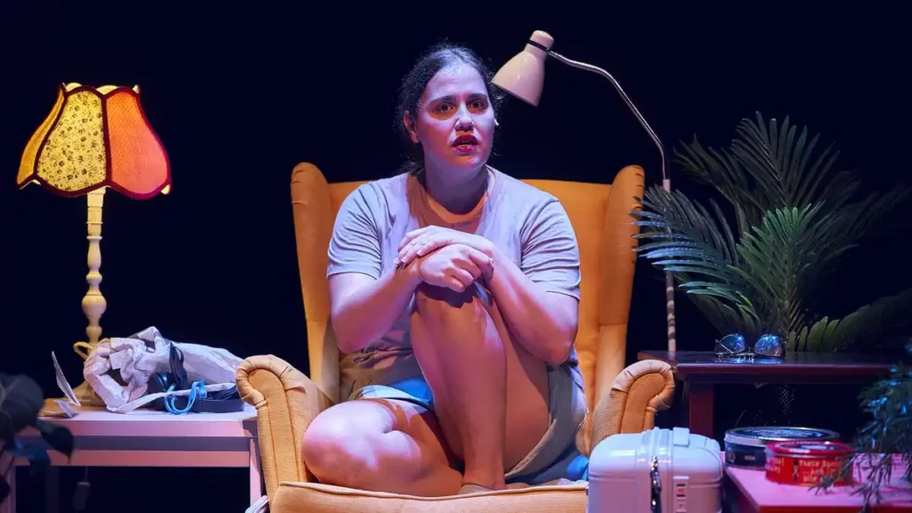 La Crisis de la Vivienda Reflejada en el Teatro: ‘Llogatera’ como Voz de una Generación