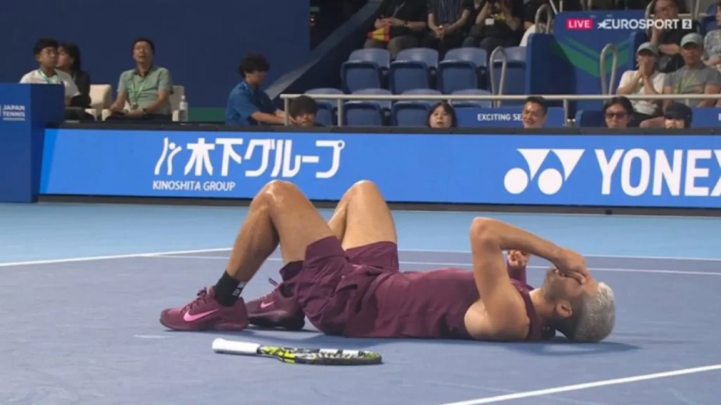 Carlos Alcaraz avanza a semifinales en Tokio con una actuación magistral