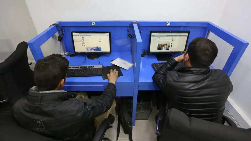 Apagón de Internet en Afganistán: Un Aislamiento Sin Precedentes
