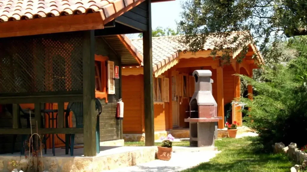 Controversia por un Complejo Turístico en la Frontera de Albaida y Atzeneta