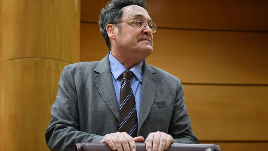 El Futuro del Fiscal General: Un Juicio en el Horizonte y un Vacío Legal