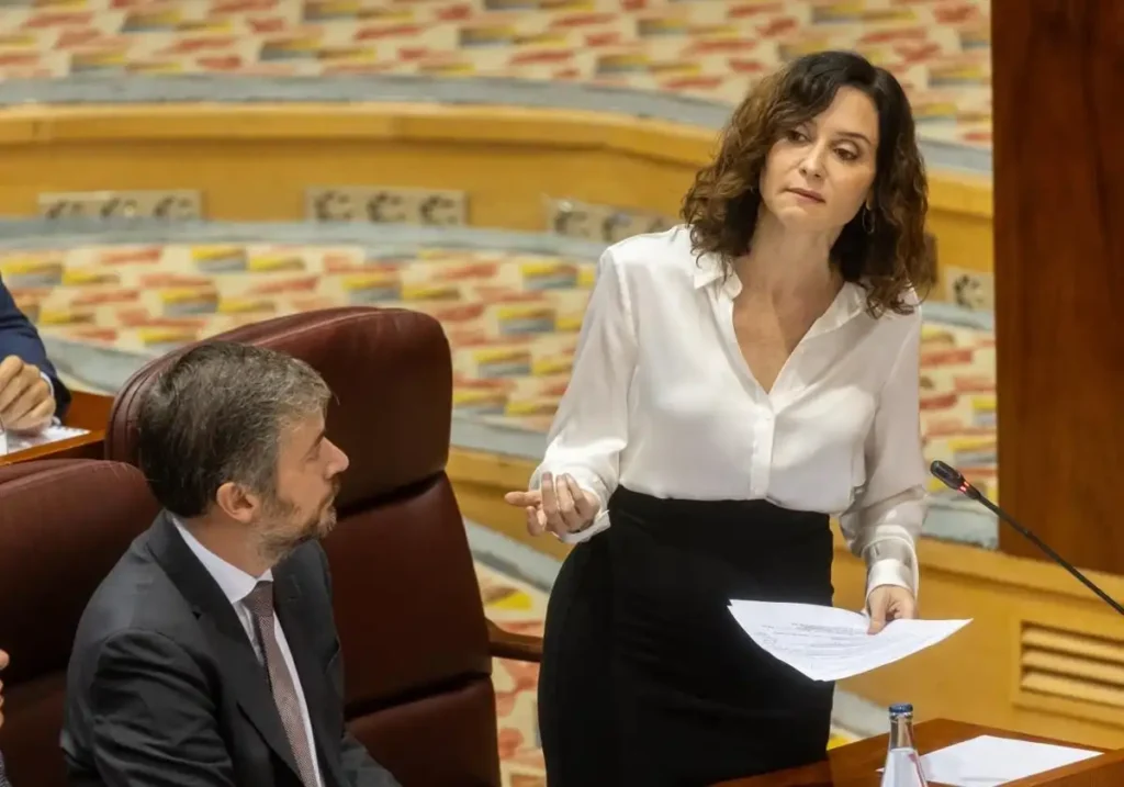El Debate sobre el Aborto en Madrid: Ayuso y la Objeción de Conciencia