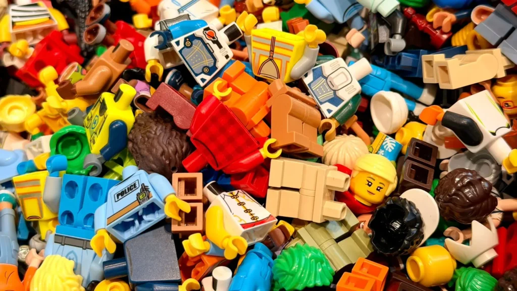 LEGO: Innovación y Sostenibilidad en la Era del Plástico