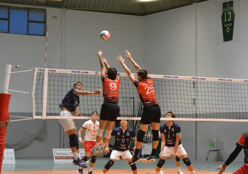 Éxito en la Tercera Jornada de Voleibol: Xàtiva Brilla con Doblete de Victorias