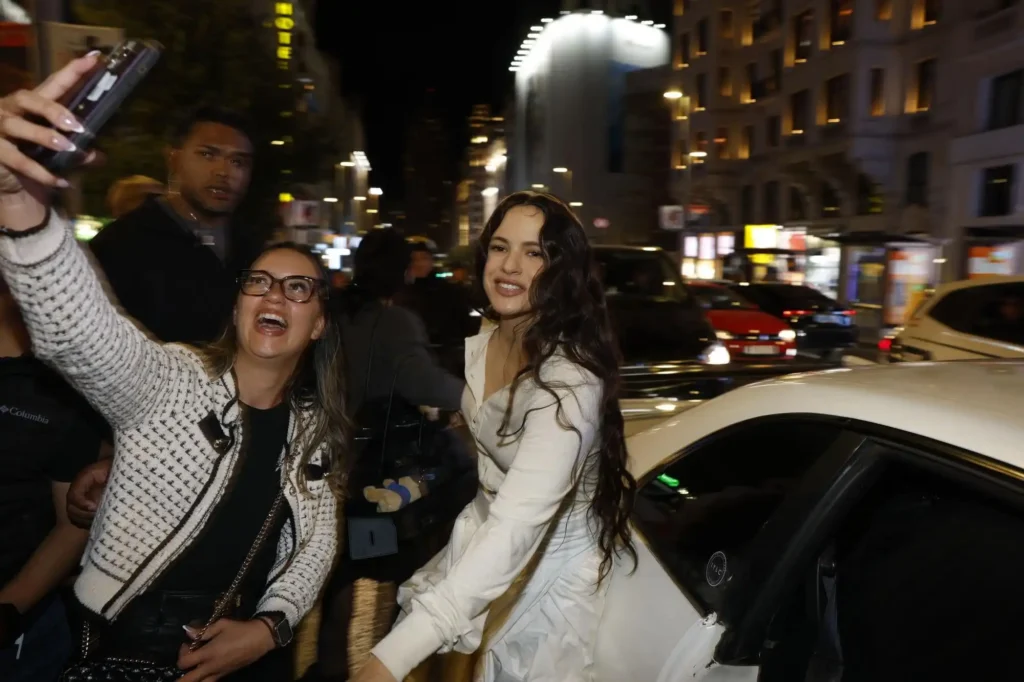 El Caos de la Sorpresa: Rosalía Desata la Locura en Madrid