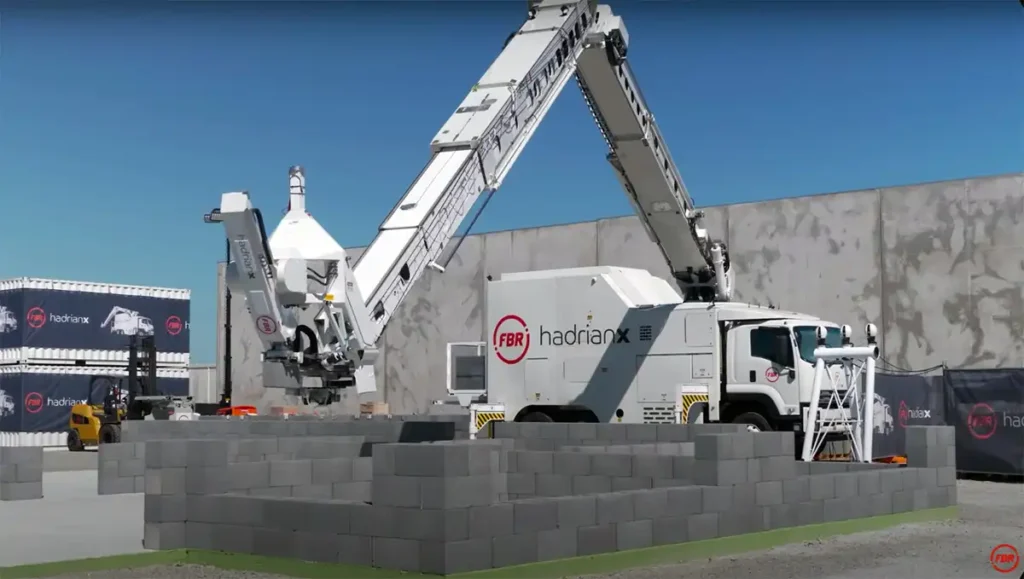 Revolución en la Construcción: Hadrian, el Robot que Construye Casas en Tiempo Récord