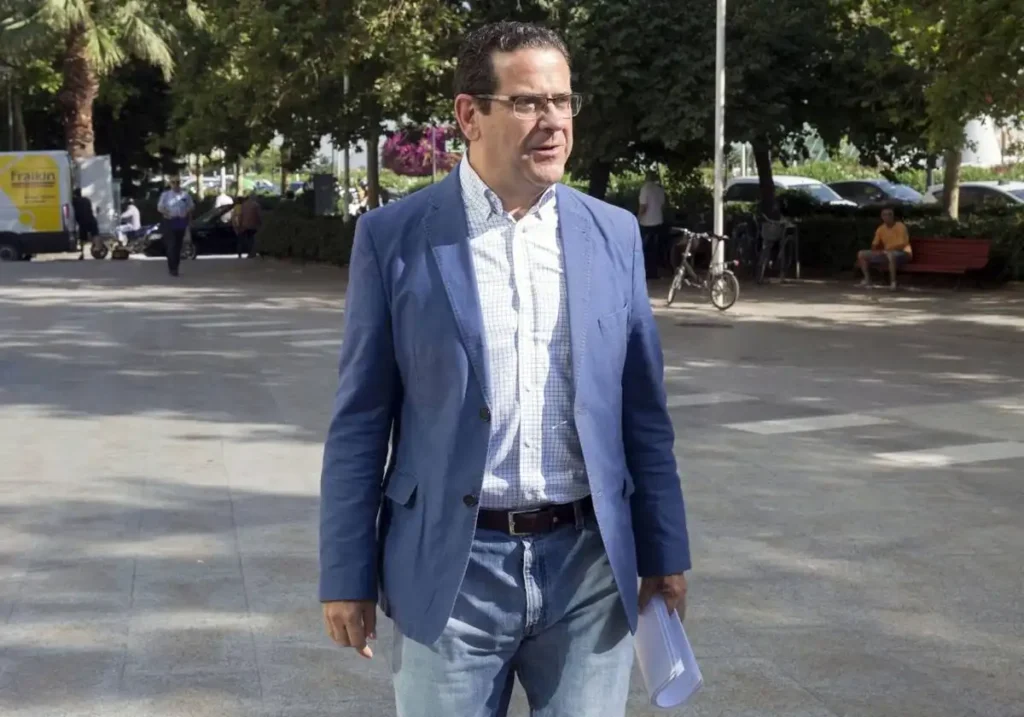 Investigación del Caso Azud: Jorge Bellver Imputado Tras Ocho Años de Indagaciones