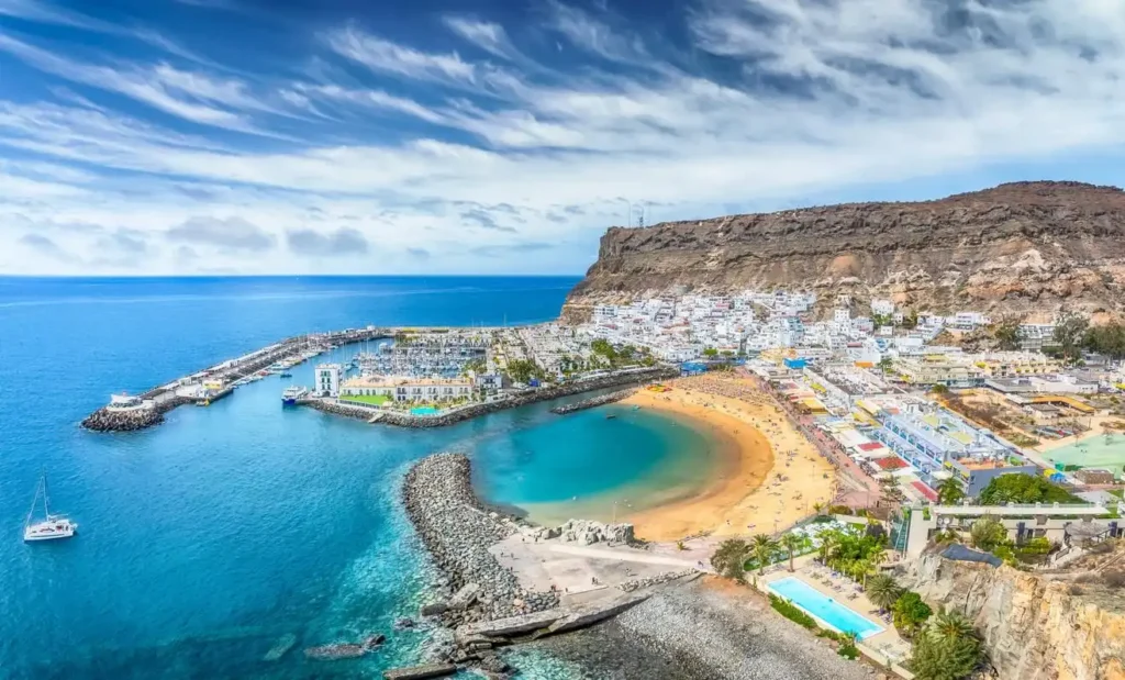 Mogán: El Paraíso del Verano Eterno en Gran Canaria