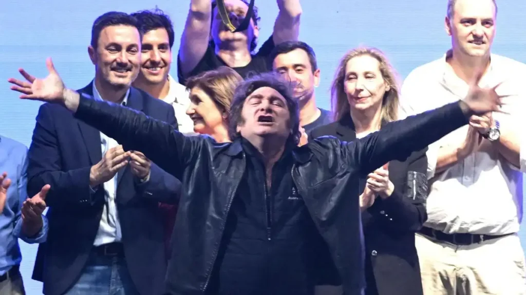 Argentina se Prepara para unas Elecciones Legislativas Clave en Medio de la Polarización