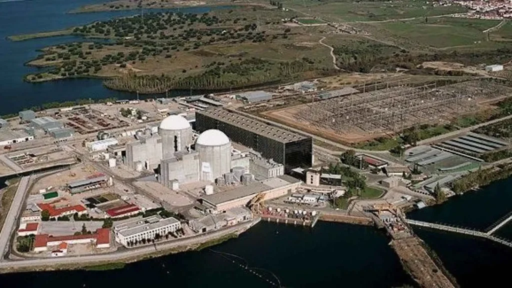 El Futuro de la Central Nuclear de Almaraz: Entre la Ampliación y el Desmantelamiento