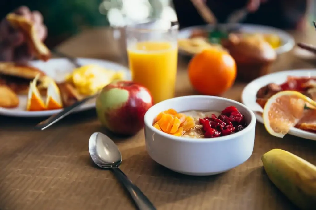 La Importancia del Desayuno y sus Efectos en el Apetito Matutino