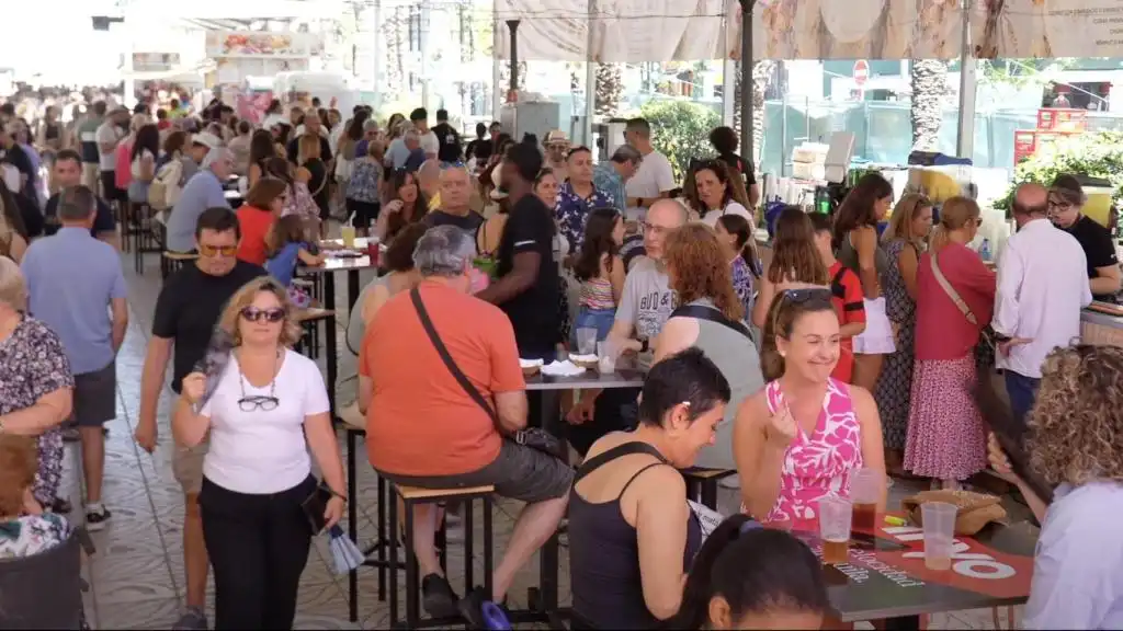 Cambios en el Mercadito de Hogueras: Un nuevo rumbo para las fiestas de Alicante