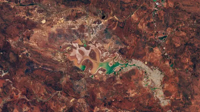 El Lago Carnegie: Un Espectro Natural Capturado por el Satélite Sentinel-2