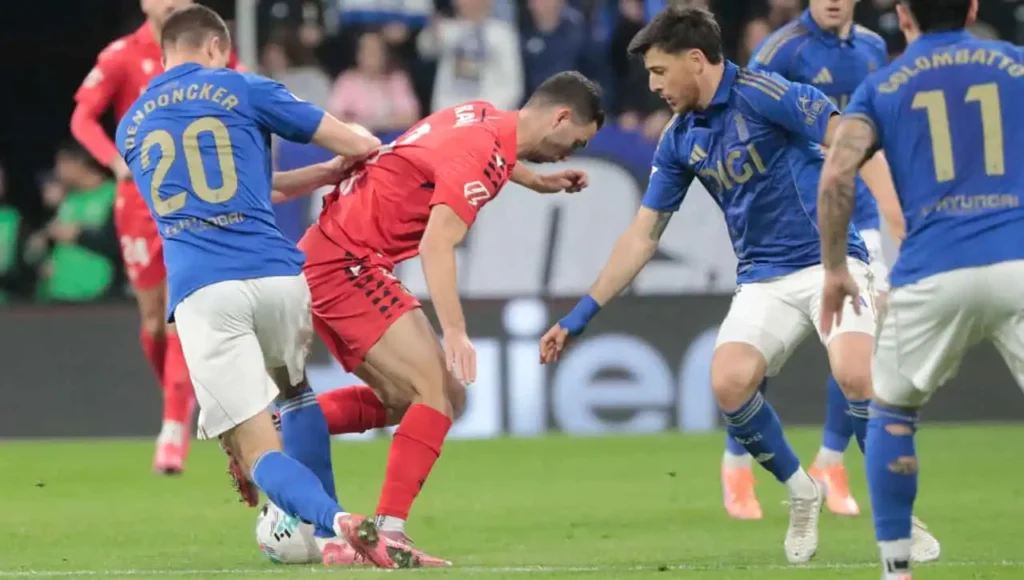 Empate sin brillo entre Real Oviedo y Osasuna en el Tartiere