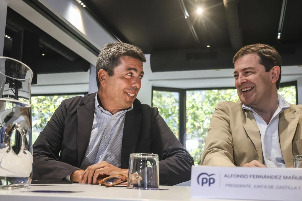 La Búsqueda de Estabilidad en la Comunidad Valenciana: El Futuro del PP y Vox