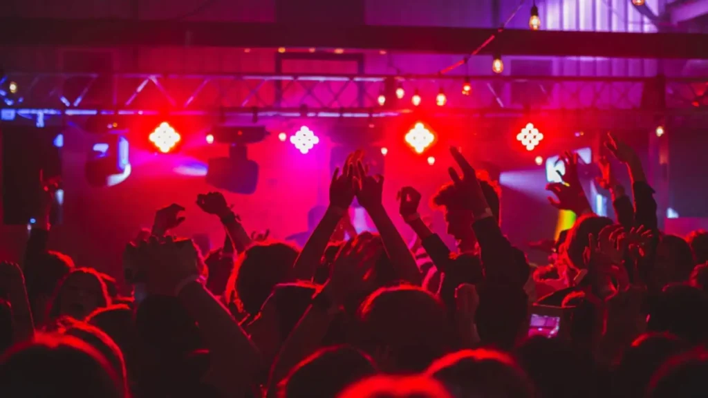 Sant Boi de Llobregat Presenta una Innovadora Discoteca Móvil para Jóvenes