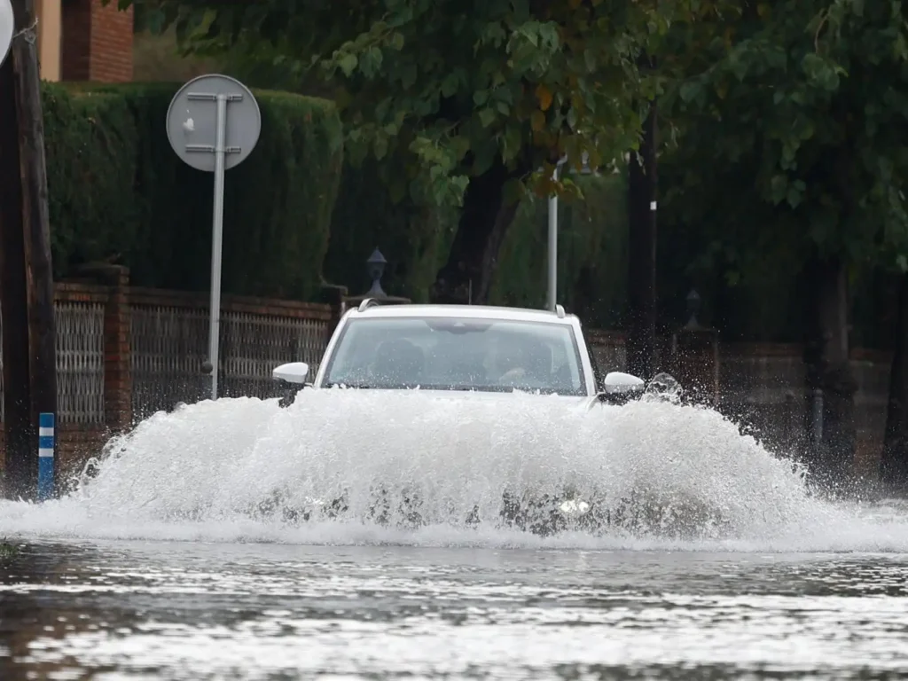 Intensas Lluvias en Barcelona: Impacto y Medidas de Emergencia