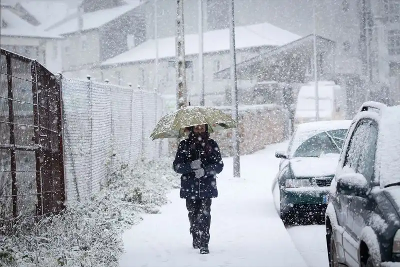 Nevadas y Tormentas: El Impacto del Frente Frío en España