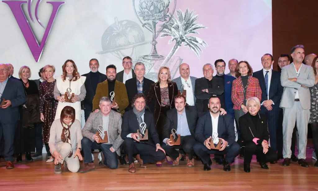 Artistas Valencianos Saborean la Tradición Gastronómica Antes de los40 Music Awards