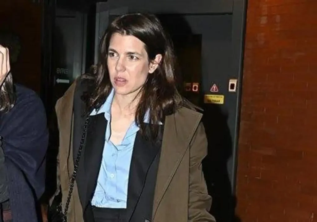 Carlota Casiraghi: La Princesa Filósofa y su Búsqueda de la Fragilidad Humana