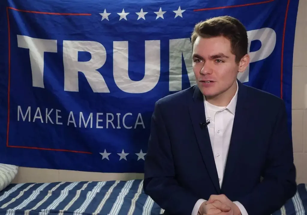 El Ascenso de Nick Fuentes: Un Nuevo Rostro de la Ultraderecha Americana
