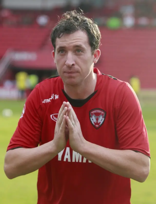 Robbie Fowler: De Estrella del Fútbol a Magnate Inmobiliario