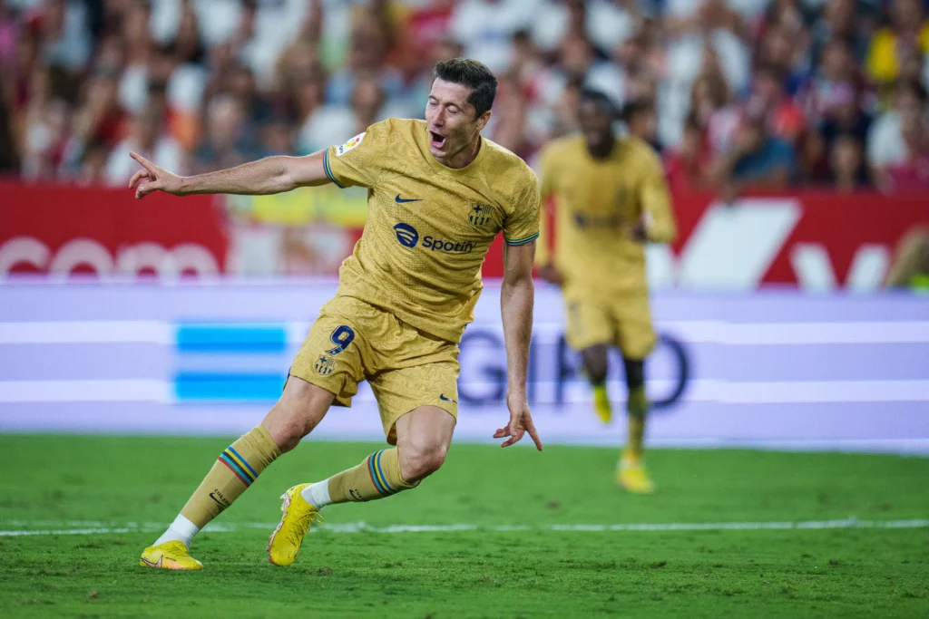 La Resiliencia de Lewandowski: Un Goleador Inagotable