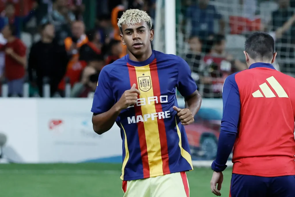 Controversia en la Selección Española: La Desconvocatoria de Lamine Yamal