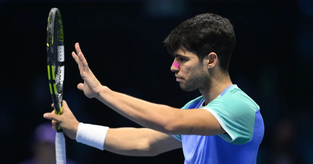 Carlos Alcaraz y su camino hacia las semifinales en las ATP Finals: Escenarios y posibilidades