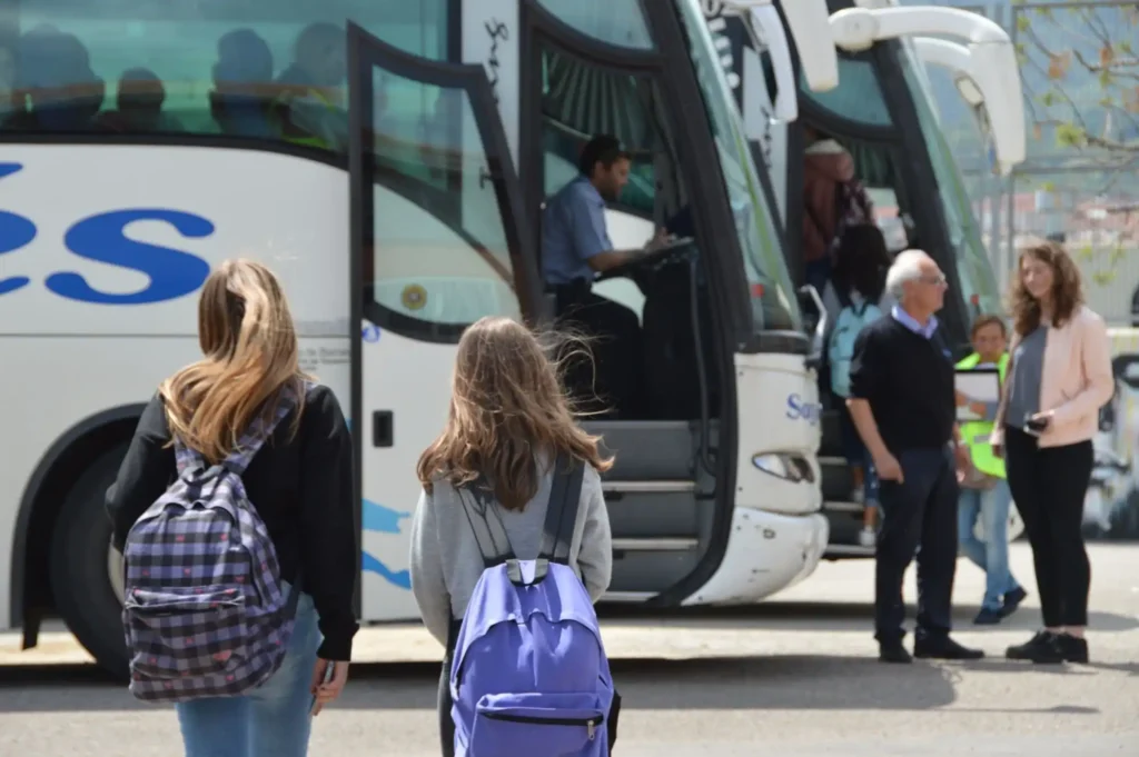 Impacto del Transporte Escolar en el Compromiso Académico de los Estudiantes