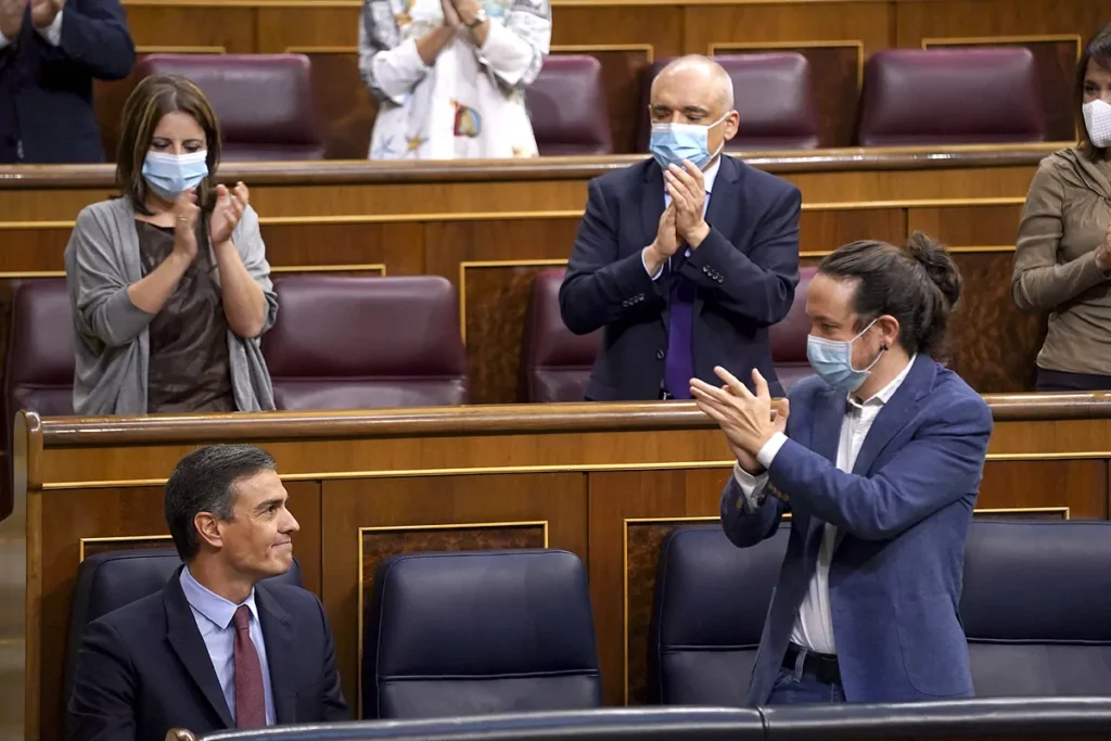 Abascal Urge al PP a Actuar Contra el Gobierno de Sánchez