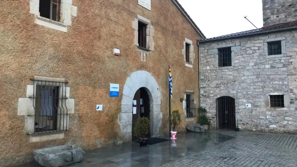 Badalona: Un Refugio para Expatriados en la Era de la Gentrificación